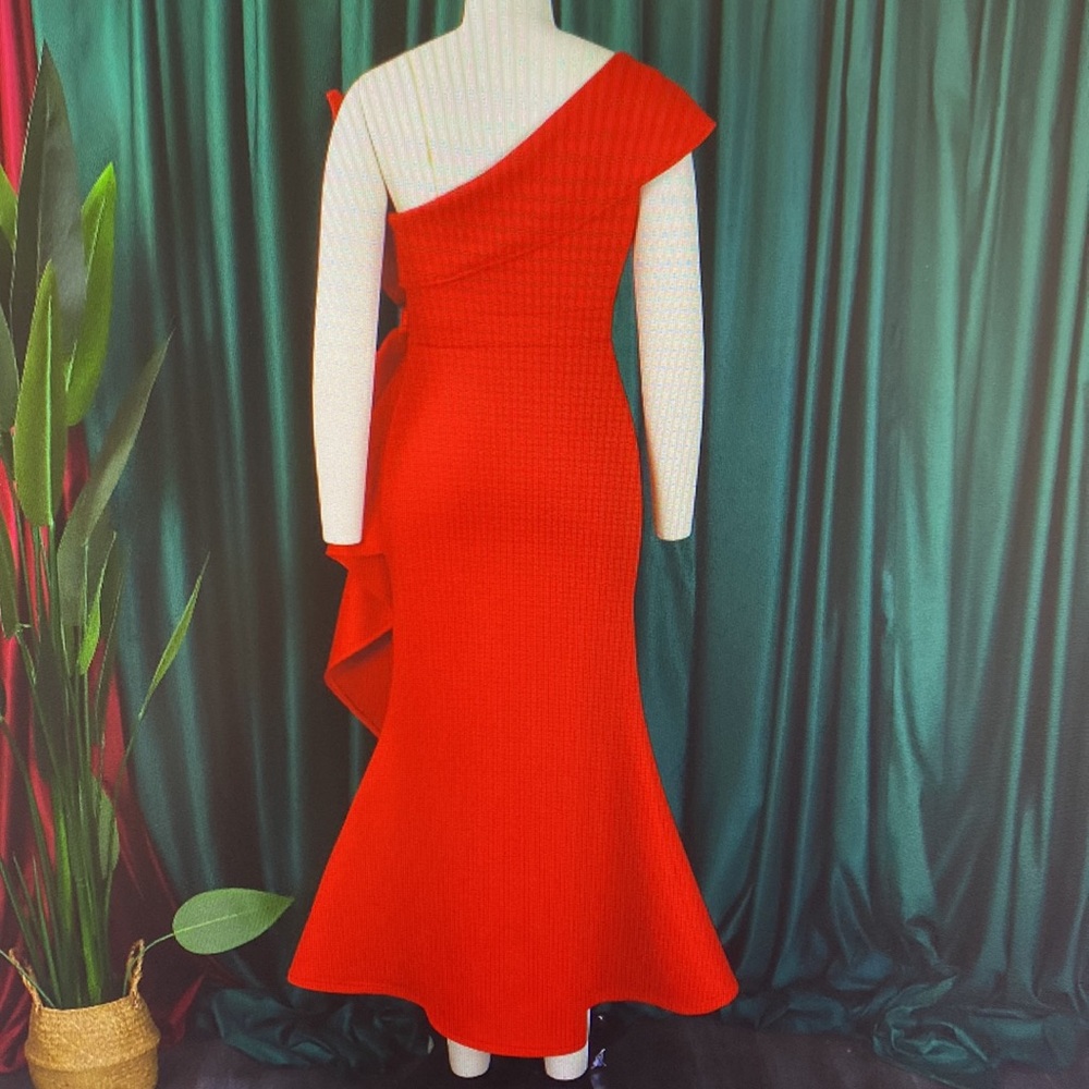 Elegant Red Off-Shoulder Dress